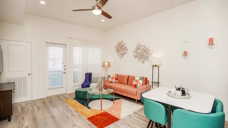 GRAND WEST CONDOS (5)