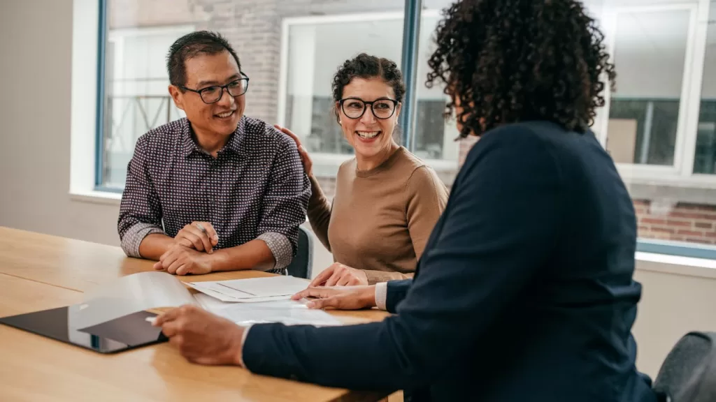 Navigating Overseas Real Estate Investment_ Choosing the Right Property Management Partner-attract high-quality tenants